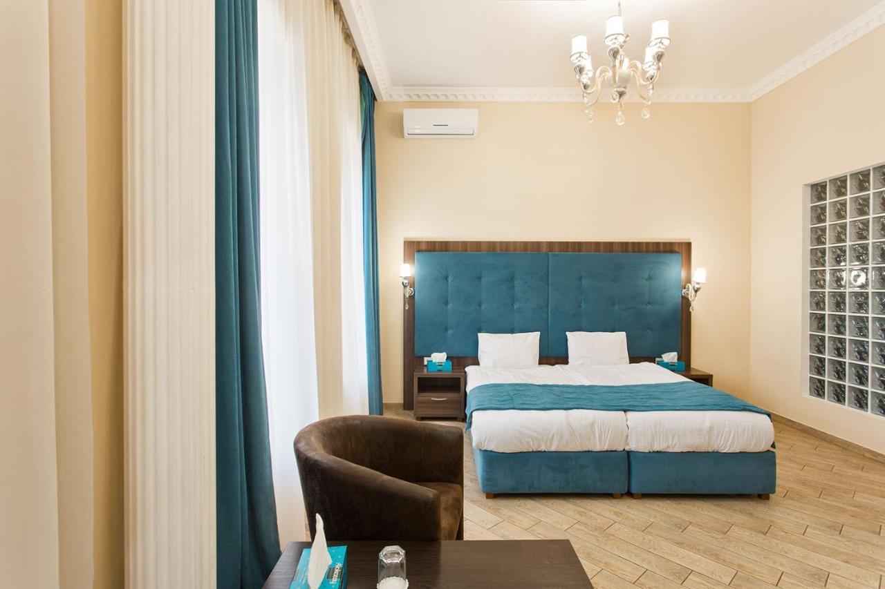 Hotel Baron Odessa Exteriör bild